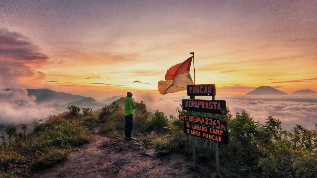 Sejarah Gunung Bismo: Asal Usul dan Peninggalan Sejarah