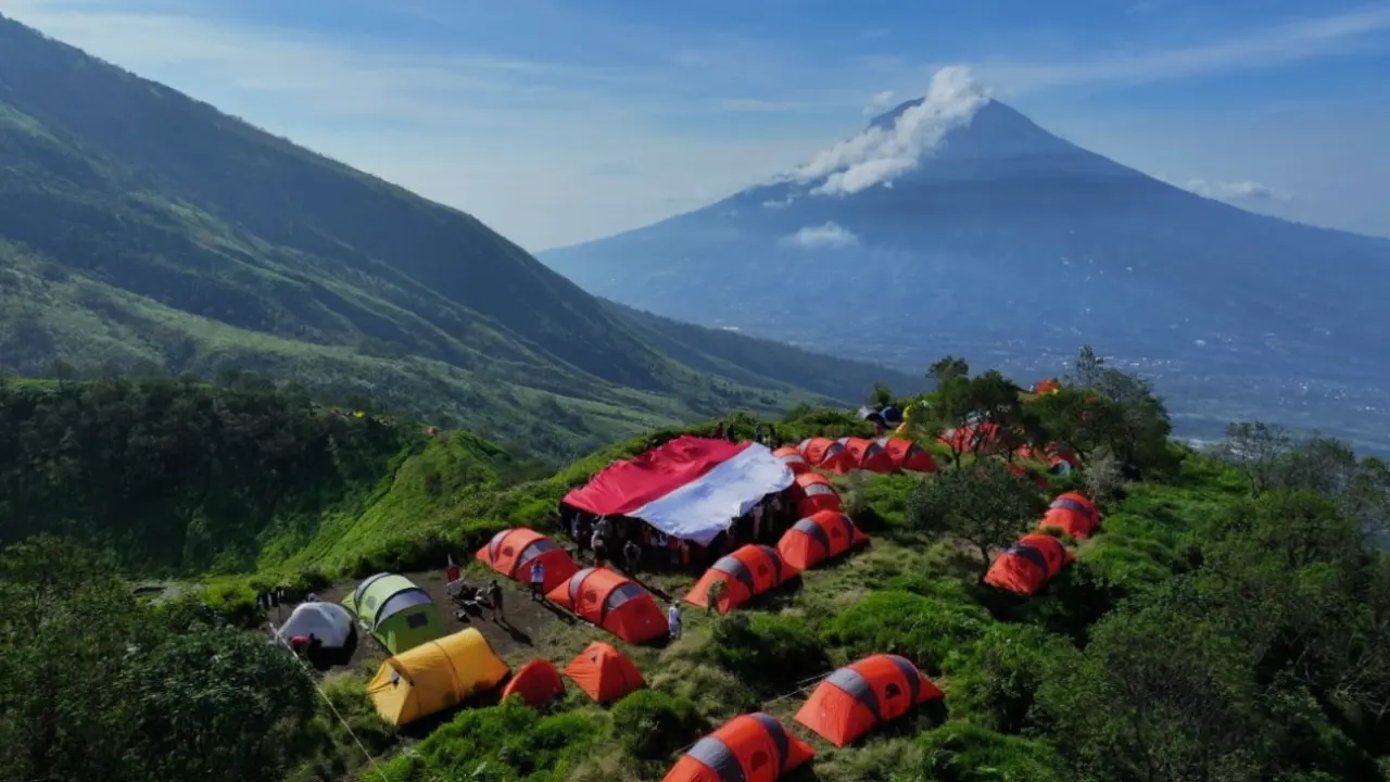 Sejarah Gunung Kembang 2.340 Mdpl: Berapi Stratovolcano