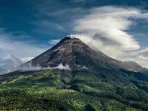 Sejarah Gunung Merapi